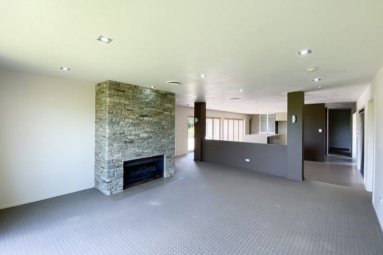 Photo of property in 67 Old Barn Road, Opaheke, Papakura, 2584