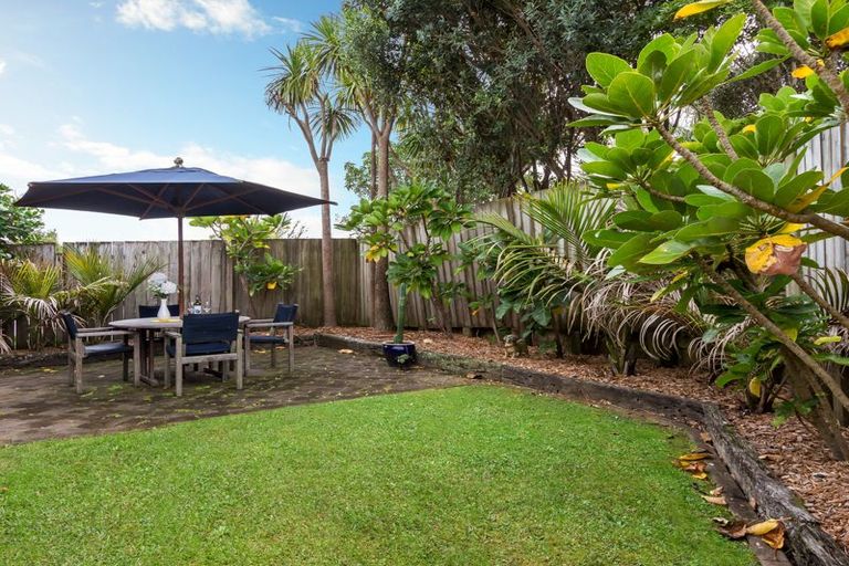 Photo of property in 2/8 Clydesdale Avenue, Somerville, Auckland, 2014