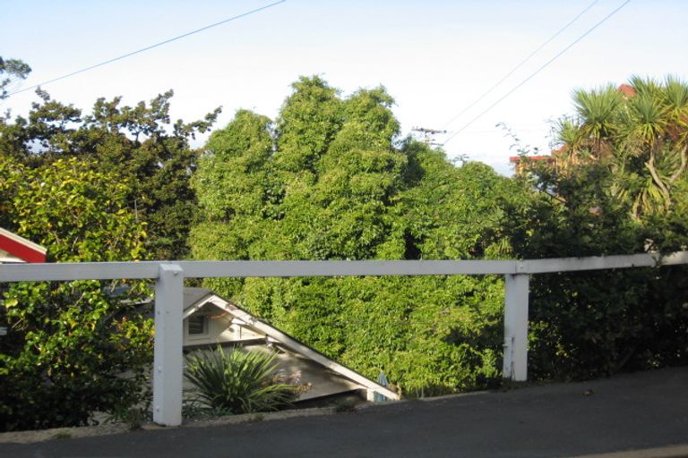 Photo of property in 71 Easther Crescent, Kew, Dunedin, 9012