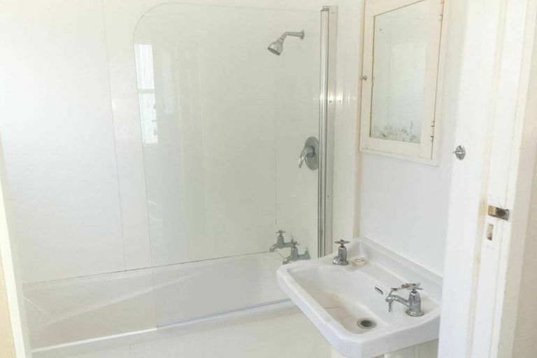 Photo of property in 24 Euan Street, Mangakakahi, Rotorua, 3015