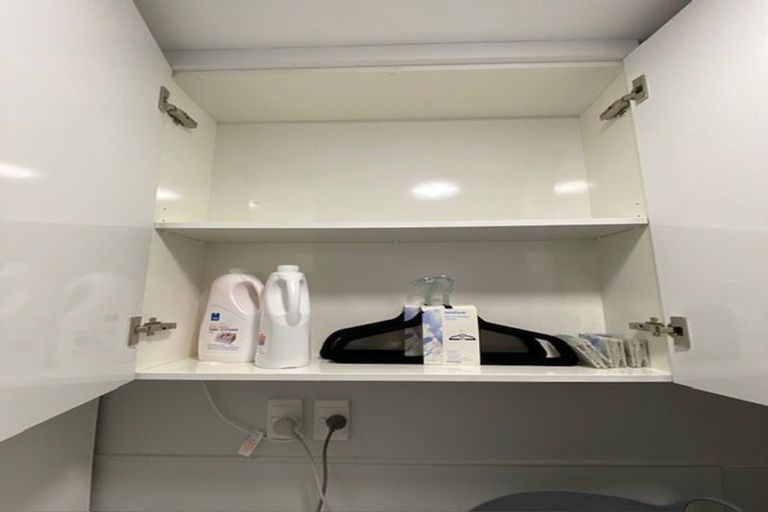 Photo of property in 15 Tangelo Place, Bucklands Beach, Auckland, 2012