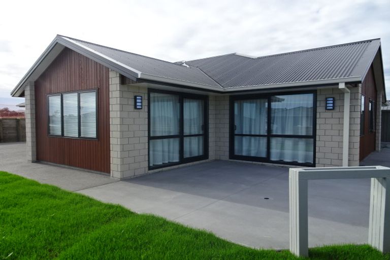 Photo of property in 3 Turnbridge Street, Pyes Pa, Tauranga, 3112