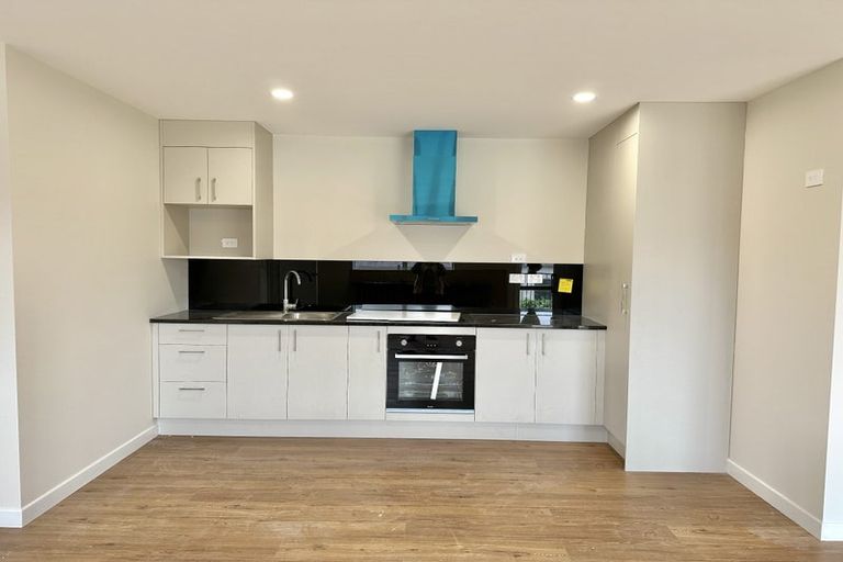 Photo of property in 17c Balmain Road, Birkenhead, Auckland, 0626