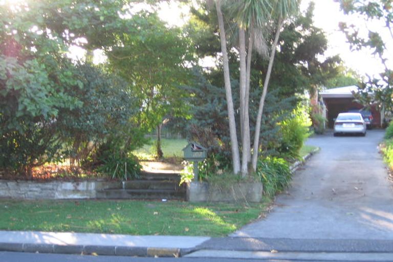 Photo of property in 102 Hepburn Road, Glendene, Auckland, 0602
