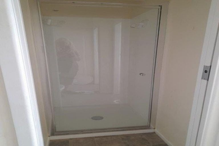 Photo of property in 4 Thomson Grove, Stokes Valley, Lower Hutt, 5019