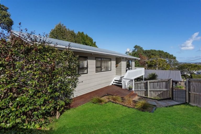 Photo of property in 2/18 Morton Avenue, Forrest Hill, Auckland, 0620