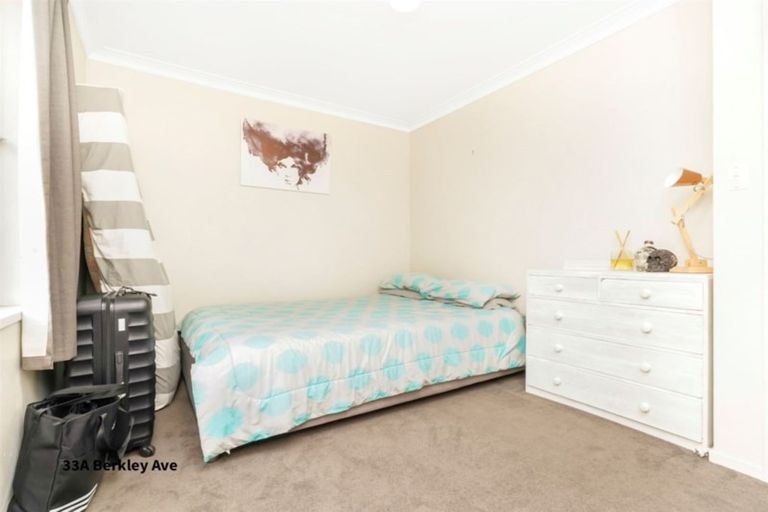 Photo of property in 33 Berkley Avenue, Hillcrest, Hamilton, 3216