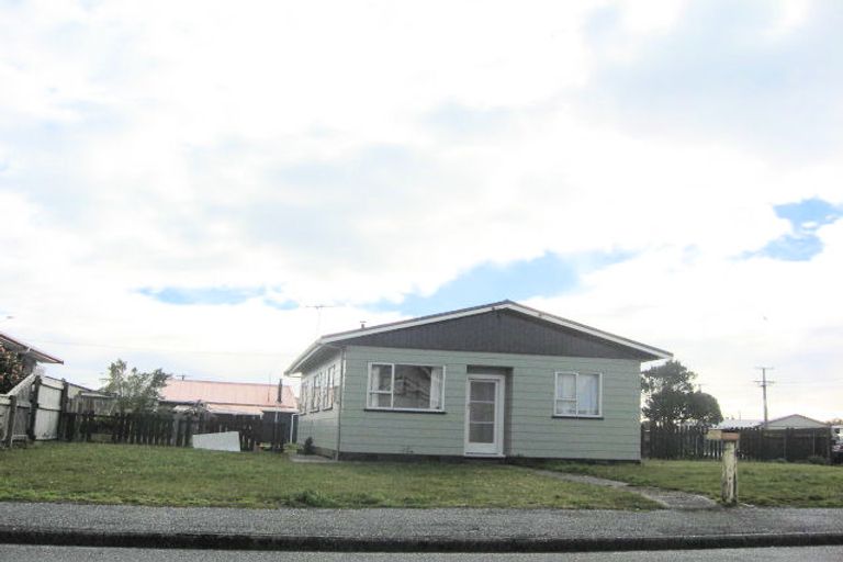 Photo of property in 4 Reid Street, Blaketown, Greymouth, 7805