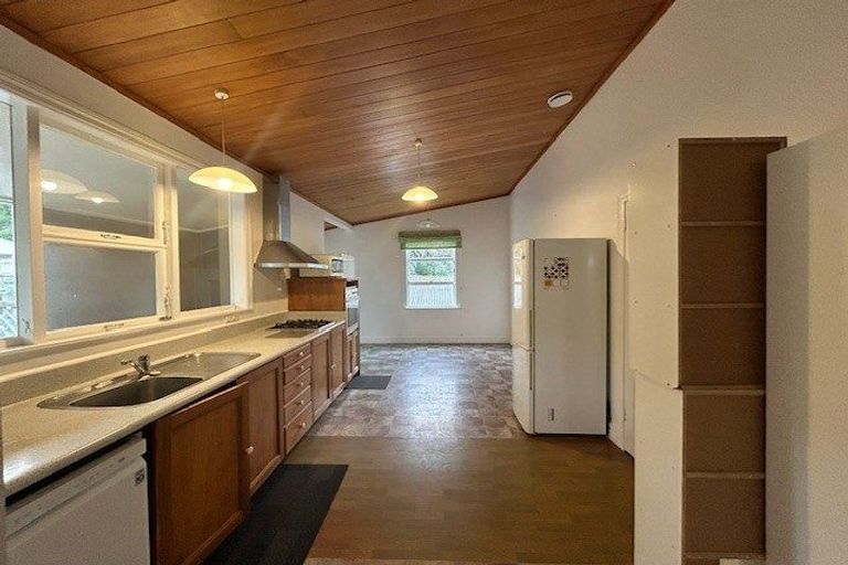 Photo of property in 2 Stanley Street, Berhampore, Wellington, 6023