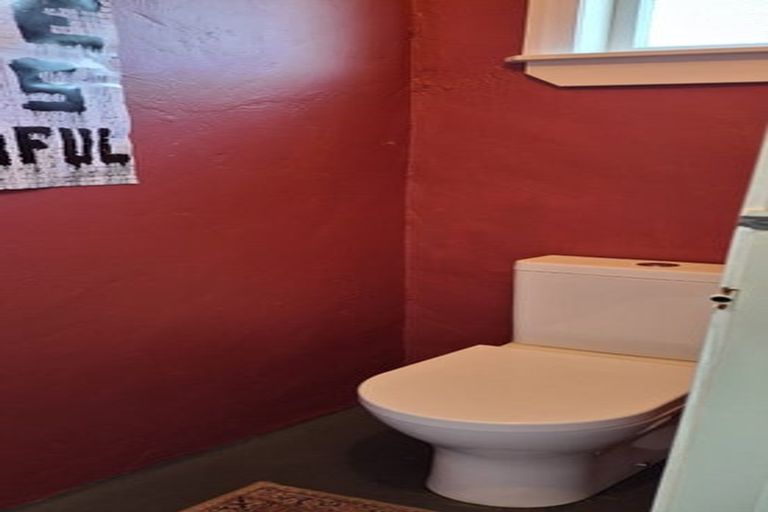 Photo of property in 62 Gisborne Terrace, Opunake, 4616