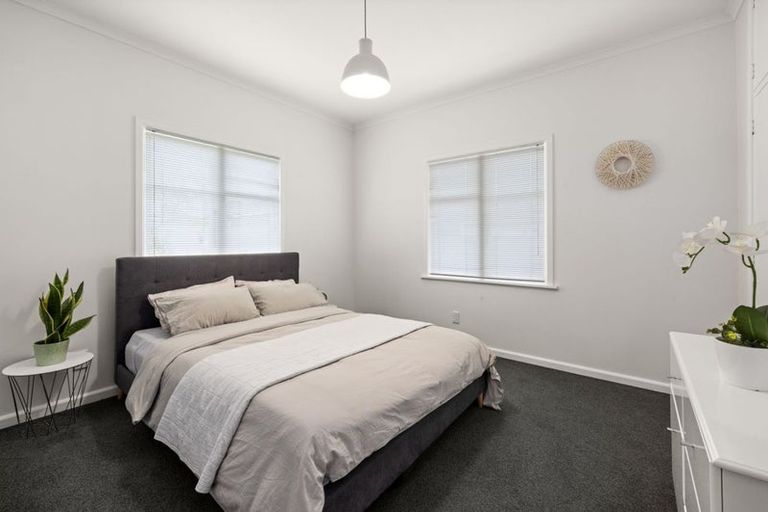 Photo of property in 47a Napier Road, Havelock North, 4130