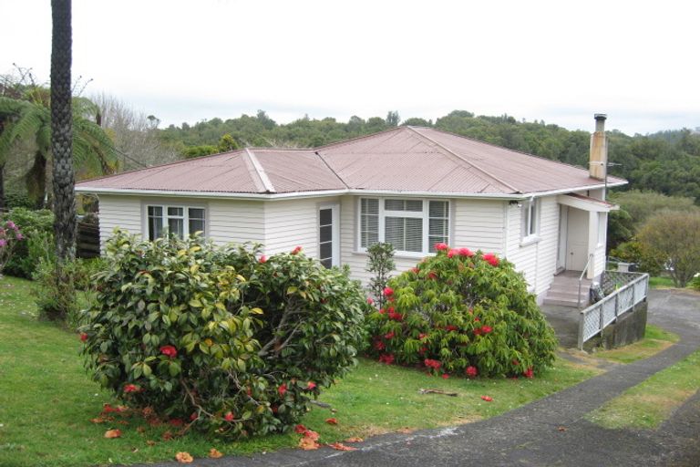 Photo of property in 190 Huatoki Street, Upper Vogeltown, New Plymouth, 4310