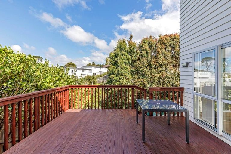 Photo of property in 27 The Avenue, Albany, Auckland, 0632