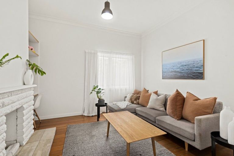 Photo of property in 327 Point Wells Road, Point Wells, Warkworth, 0986