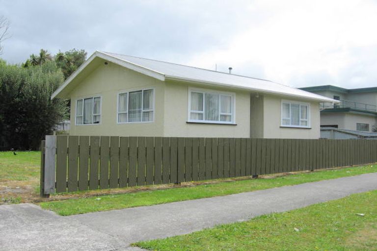 Photo of property in 4 Marlborough Street, Feilding, 4702