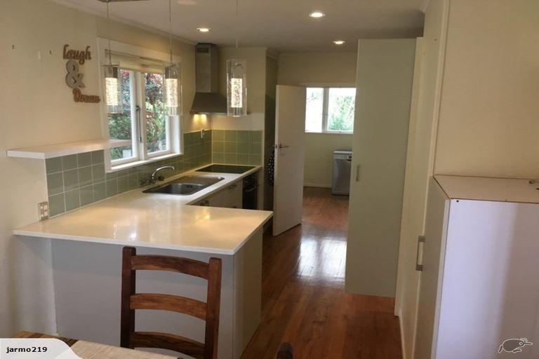 Photo of property in 15 Wylie Avenue, Sunnynook, Auckland, 0620