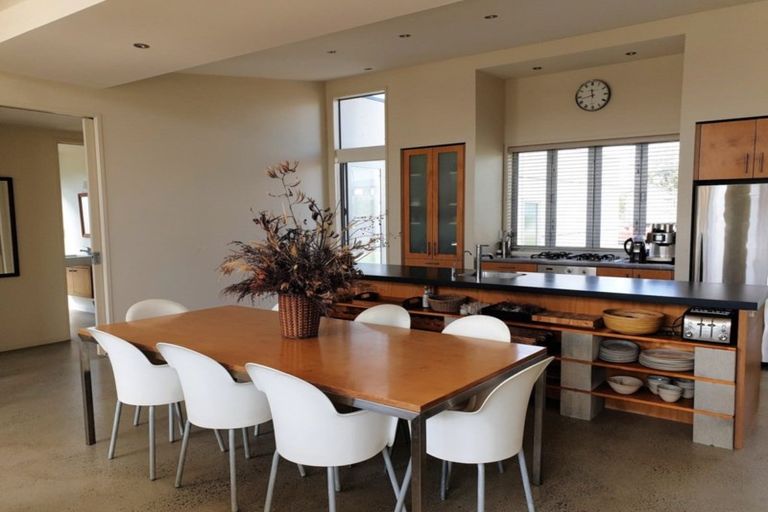 Photo of property in 146 Sands Crescent, Matarangi, Whitianga, 3592