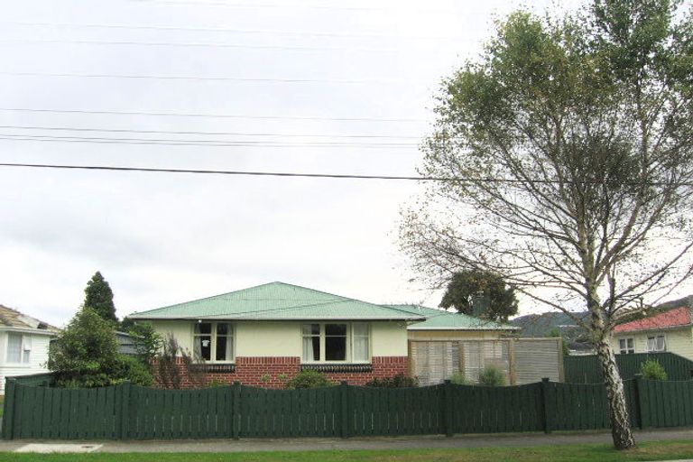 Photo of property in 23 Charles Street, Clouston Park, Upper Hutt, 5018