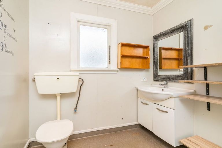 Photo of property in 12 Corbett Street, Green Island, Dunedin, 9018