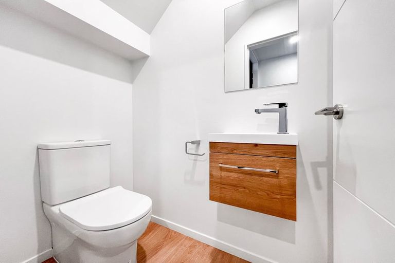 Photo of property in 60d Olliviers Road, Phillipstown, Christchurch, 8011