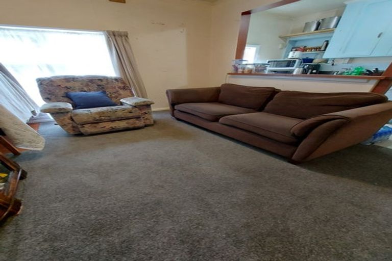 Photo of property in 24 Haumia Street, Johnsonville, Wellington, 6037