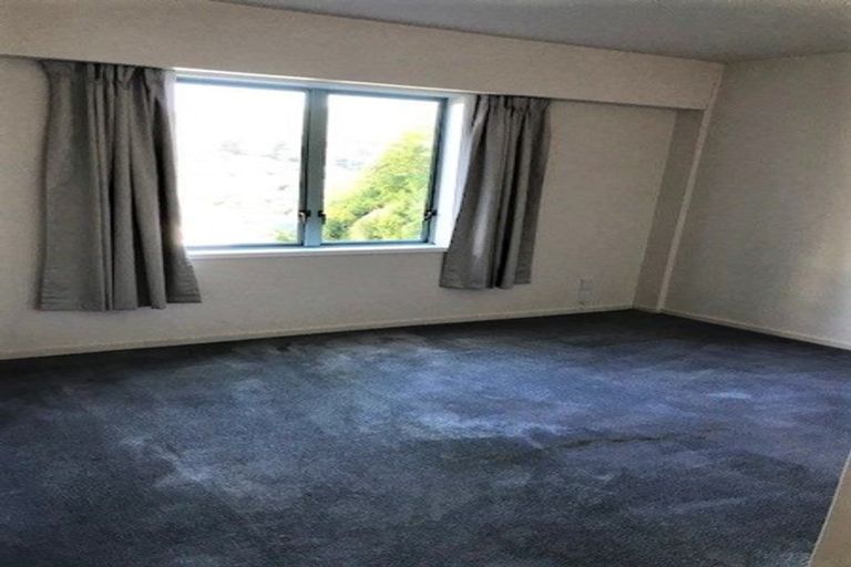 Photo of property in 4/93a Kelburn Parade, Kelburn, Wellington, 6012