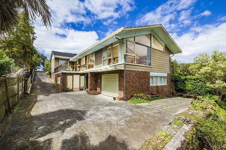 Photo of property in 310 Hurstmere Road, Takapuna, Auckland, 0622