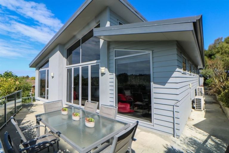 Photo of property in 92 Douglas Street, Highfield, Timaru, 7910