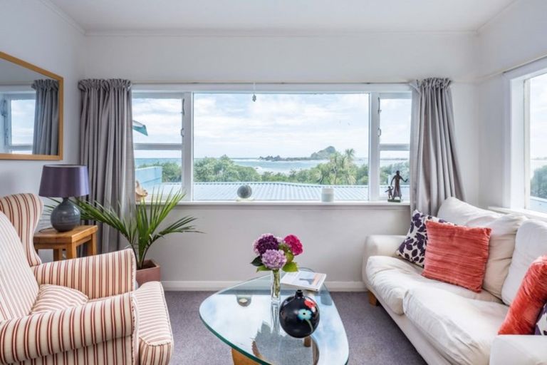 Photo of property in 190 The Esplanade, Island Bay, Wellington, 6023