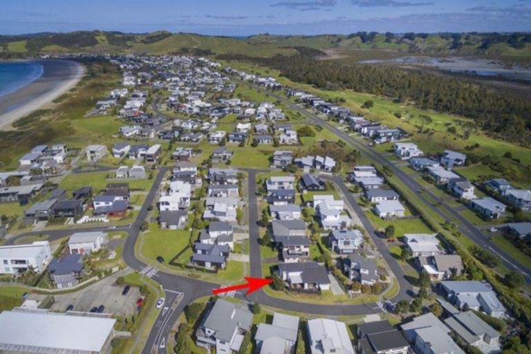 Photo of property in 3 Te Mana Street, Omaha, 0986