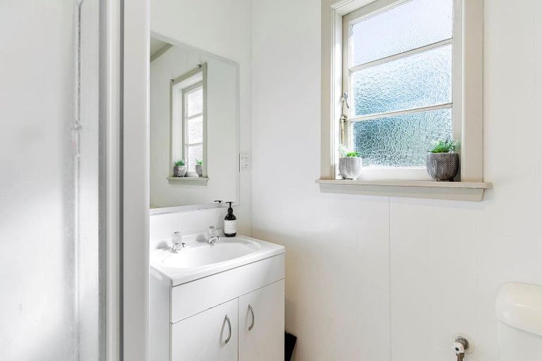 Photo of property in 180 Massey Street, Frankton, Hamilton, 3204