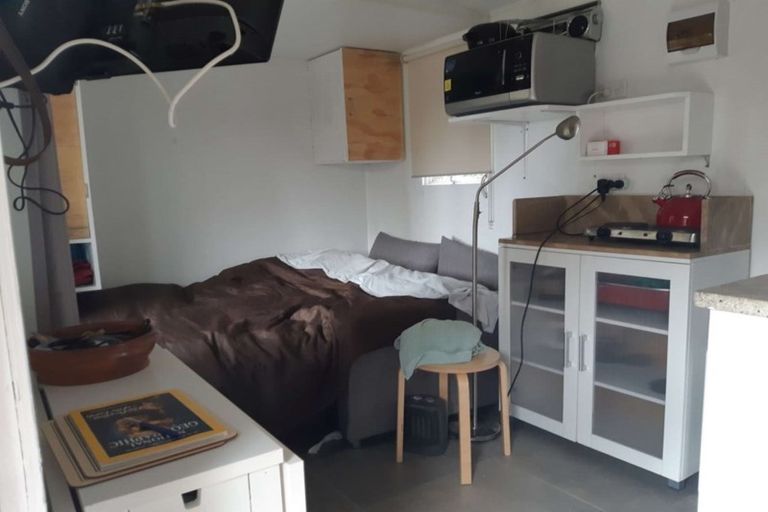 Photo of property in 787 Scenic Drive, Henderson Valley, Auckland, 0612