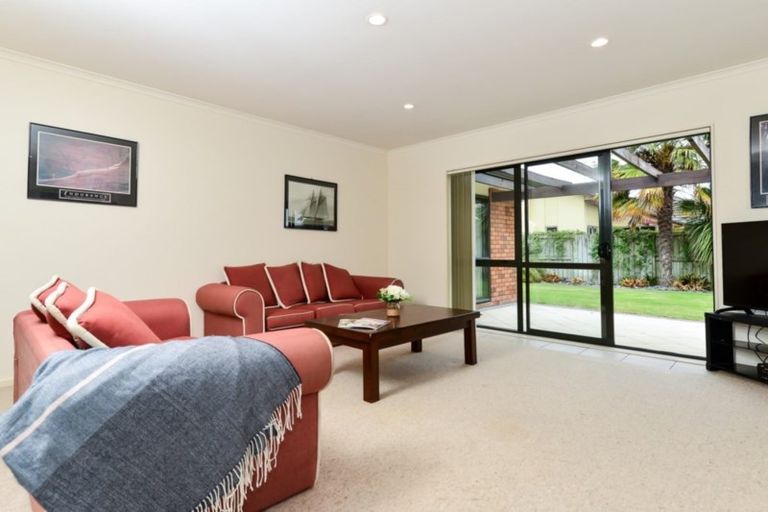 Photo of property in 15 Westminster Place, Rototuna North, Hamilton, 3210