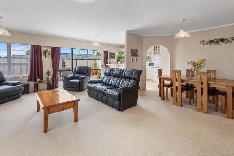 Photo of property in 6 Carlton Crescent, Te Kamo, Whangarei, 0112