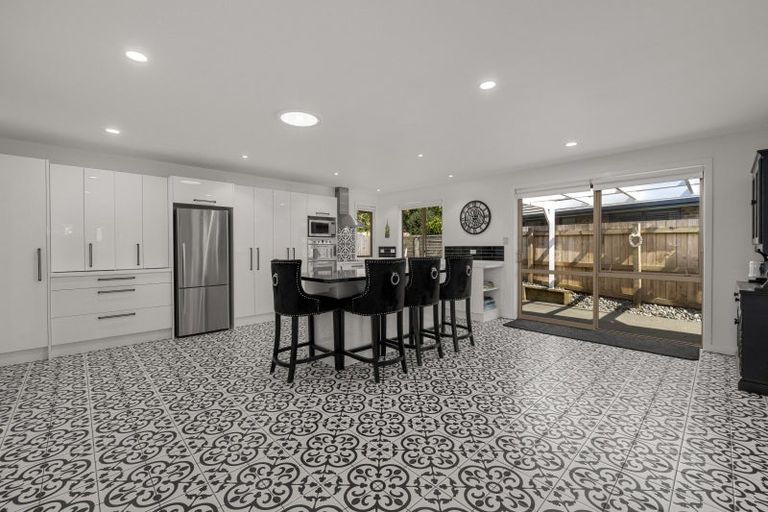 Photo of property in 22 Ranui Avenue, Kerikeri, 0230