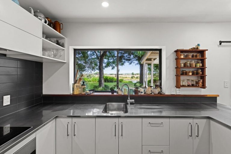 Photo of property in 132a Main Rd Clive, Clive, 4102