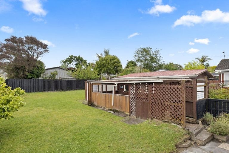 Photo of property in 26 Beechdale Crescent, Pakuranga Heights, Auckland, 2010