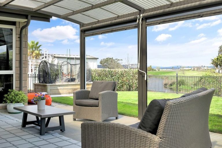 Photo of property in 39 Montia Close, Papamoa Beach, Papamoa, 3118