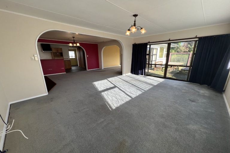 Photo of property in 13 High Street, Bulls, 4818