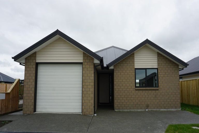 Photo of property in 28 Te Pakiaka Road, Pegasus, 7612