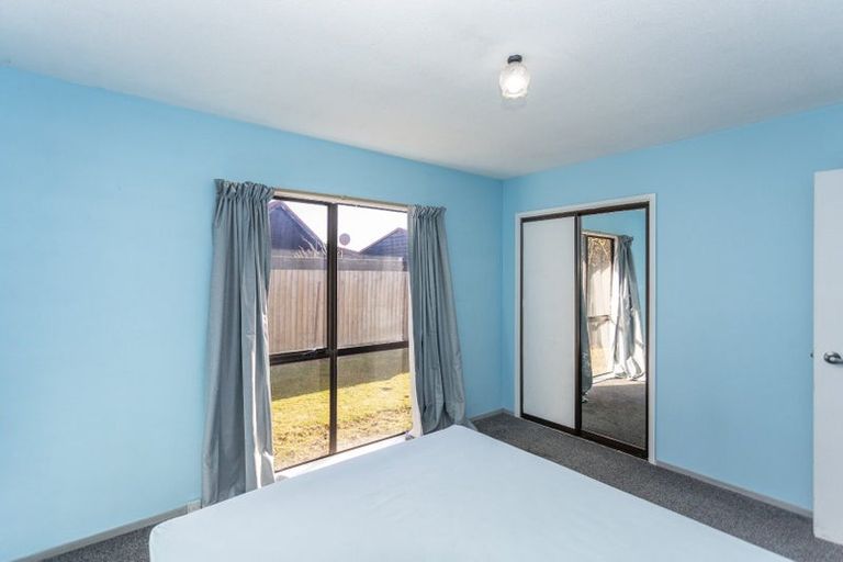 Photo of property in 3a Dickson Crescent, Hornby, Christchurch, 8042