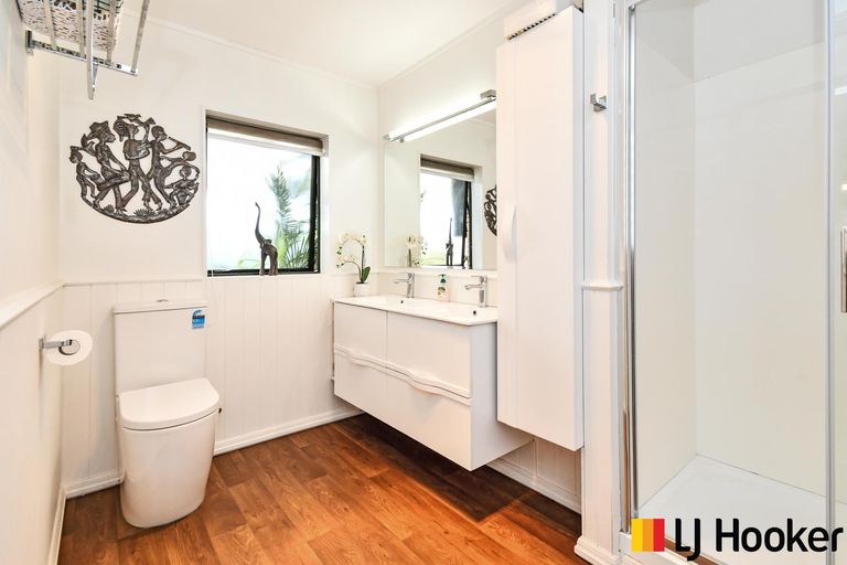 Photo of property in 1 Mull Place, Wattle Downs, Auckland, 2103