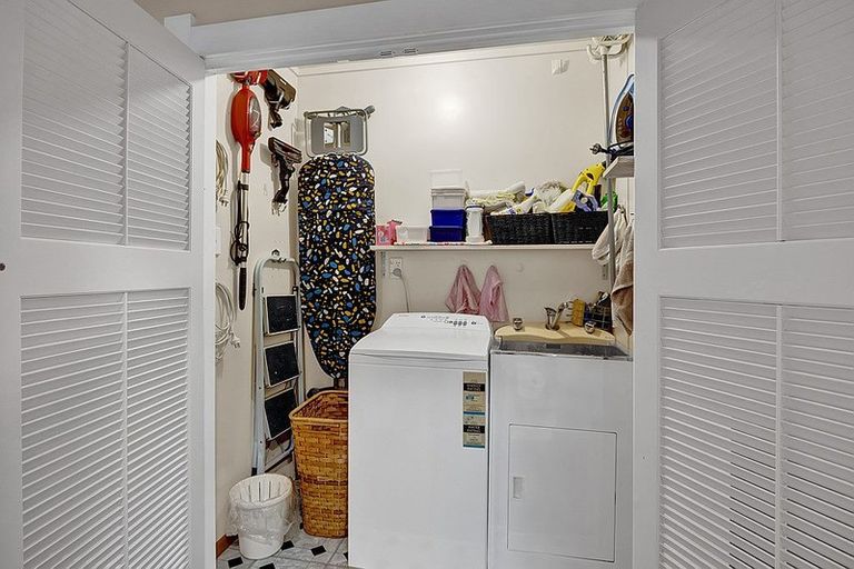 Photo of property in 12 Olivia Street, Stratford, 4332