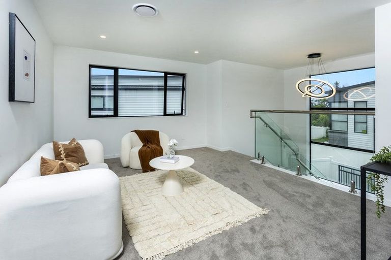 Photo of property in 23a Glenvar Road, Torbay, Auckland, 0630