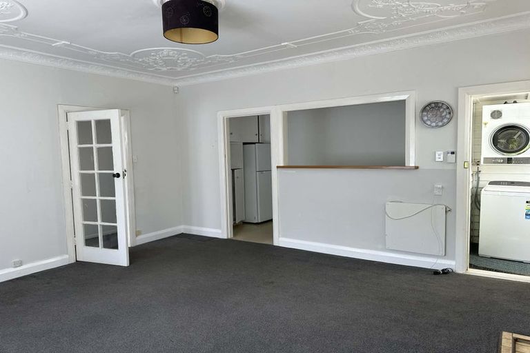 Photo of property in 92 Nairn Street, Mount Cook, Wellington, 6011