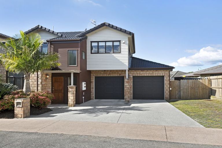 Photo of property in 12 Derg Place, East Tamaki, Auckland, 2013