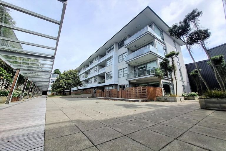 Photo of property in Revolucion Apartments, 301e/28 Torrens Terrace, Mount Cook, Wellington, 6011