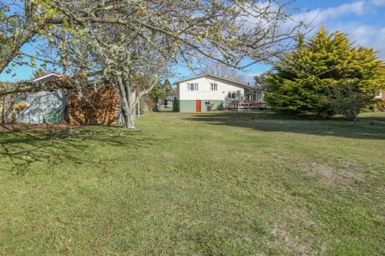 Photo of property in 28 Oruatua Avenue, Tauranga Taupo, Turangi, 3382