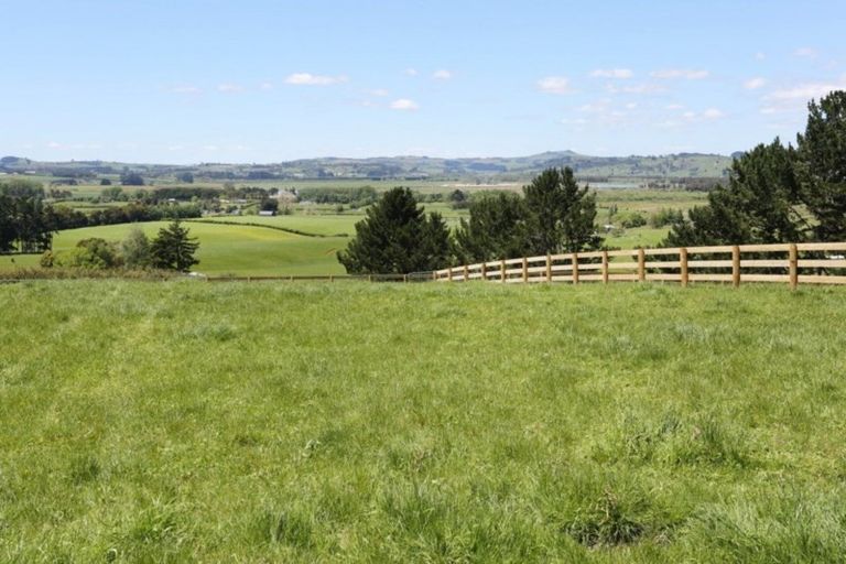 Photo of property in 205a Cameron Town Road, Pukekohe, 2678