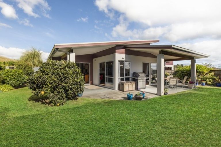 Photo of property in 6 Goldfinch Place, Welcome Bay, Tauranga, 3112